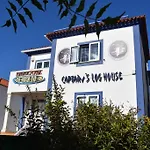 Hostel Captain's Log House Baleal
