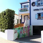 Captain's Log House Балеал