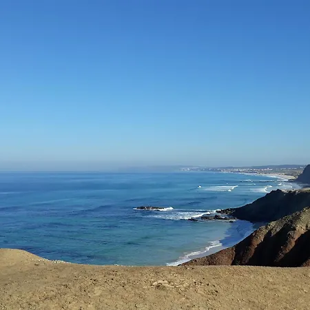 Captain's Log House Hostel Baleal