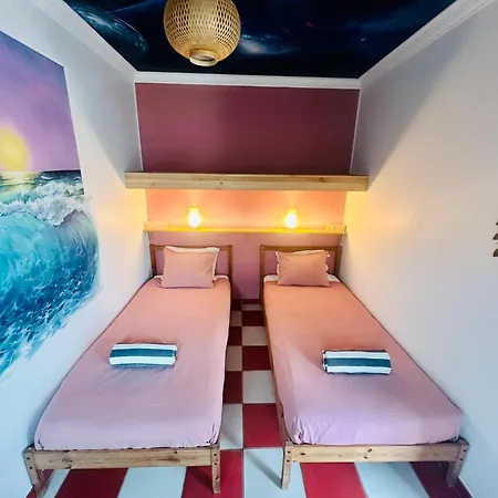 Hostel Captain's Log House Baleal