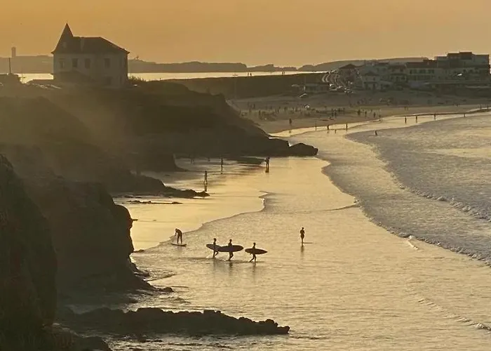 Captain's Log House Hostel *