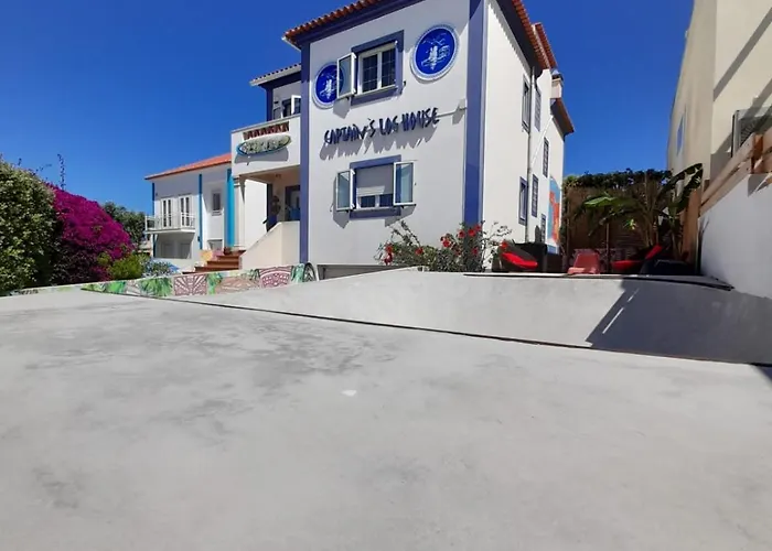 Captain's Log House * Baleal