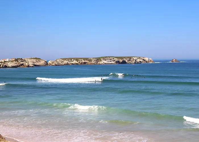 Captain's Log House * 巴勒尔