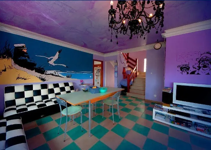 Hostel Captain's Log House Baleal